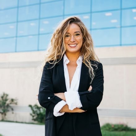 Evite prejuízos em 2026: descubra os seguros essenciais para blindar sua empresa contra riscos patrimoniais, civis e erros de gestão.