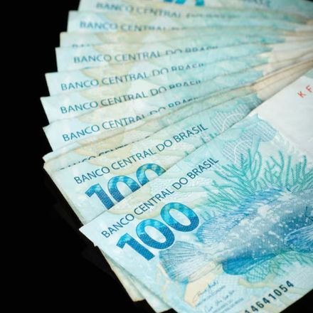 Saiba como aproveitar o mês de setembro para investir em PGBL, usar o limite de 12% de dedução e pagar menos Imposto de Renda em 2027.